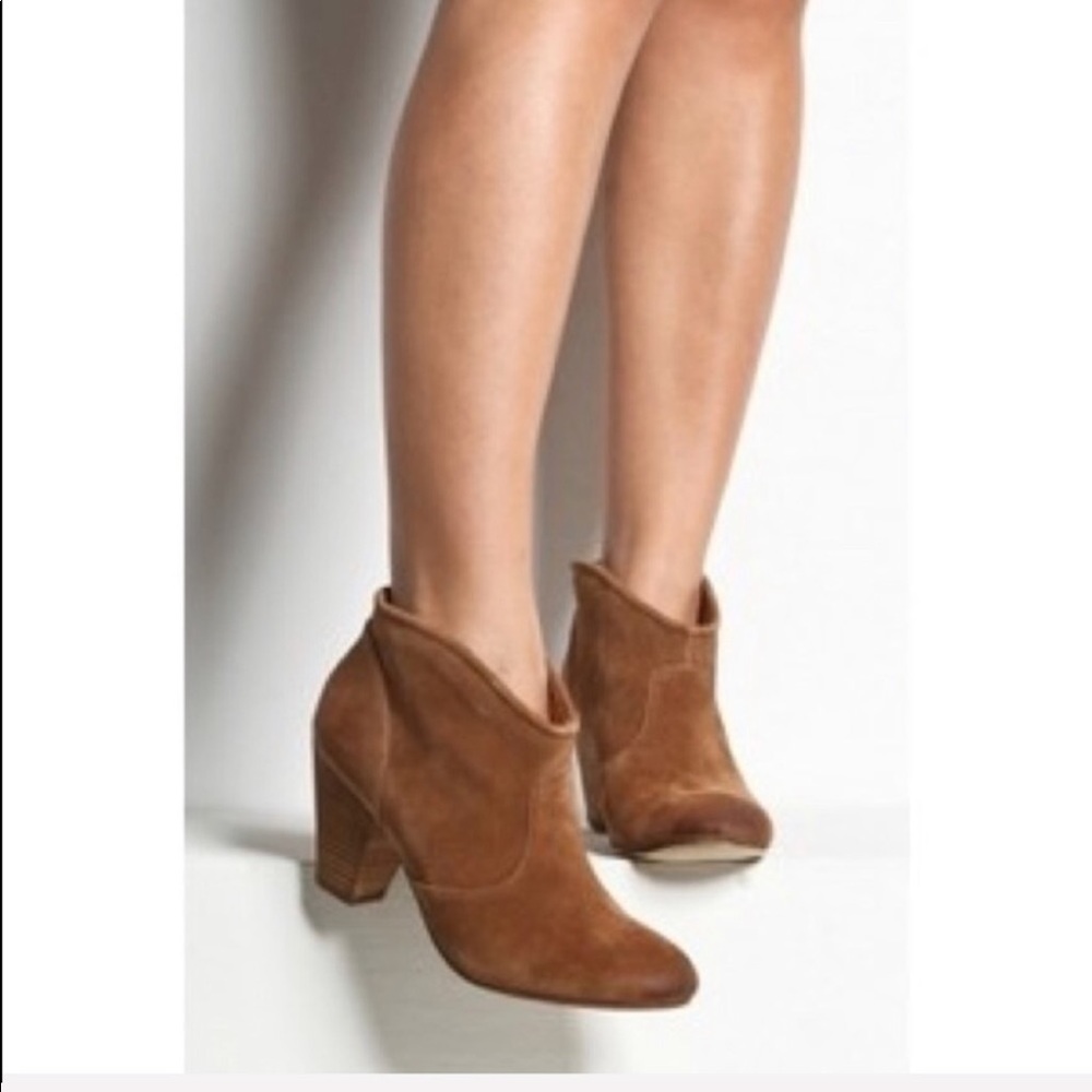 Cognac Kitten Heel Chelsea Fitted Sock Ankle Boots